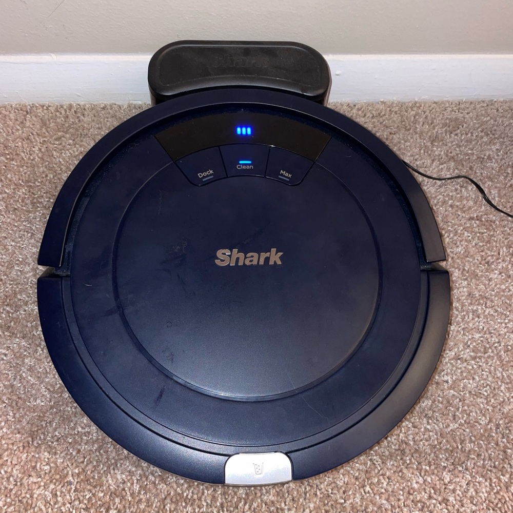 Shark Robot vacuum